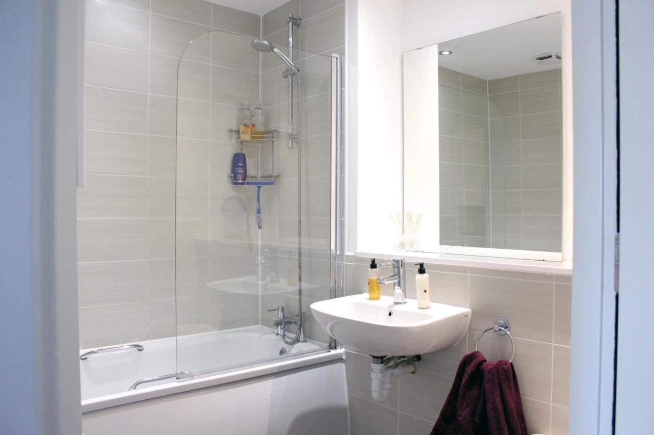 Manchester Escape - Private Room & Bathroom Near Etihad And Coop Arena - Free Secure Parking Exteriér fotografie